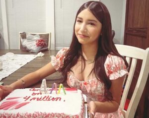 Esli Mendez – Age, Bio, Height, Relationship Status, Net Worth
