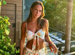 Delaney Porazinski – Age, Bio, Height, Weight, Boyfriend, Net Worth