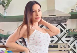 Alinity Divine – Bio, Age, Height, Husband, Net Worth