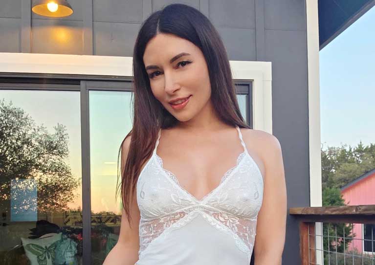 Alinity Divine Net Worth